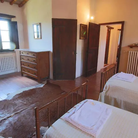 Luxurious Farmhouse In With Garden Umbertide