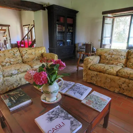 Luxurious Farmhouse In With Garden Holiday home *