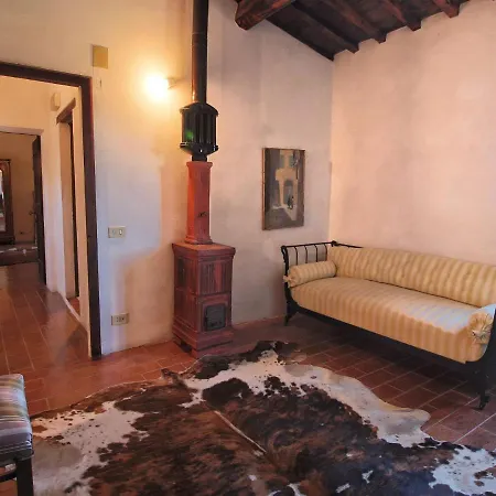 Luxurious Farmhouse In With Garden בית נופש *